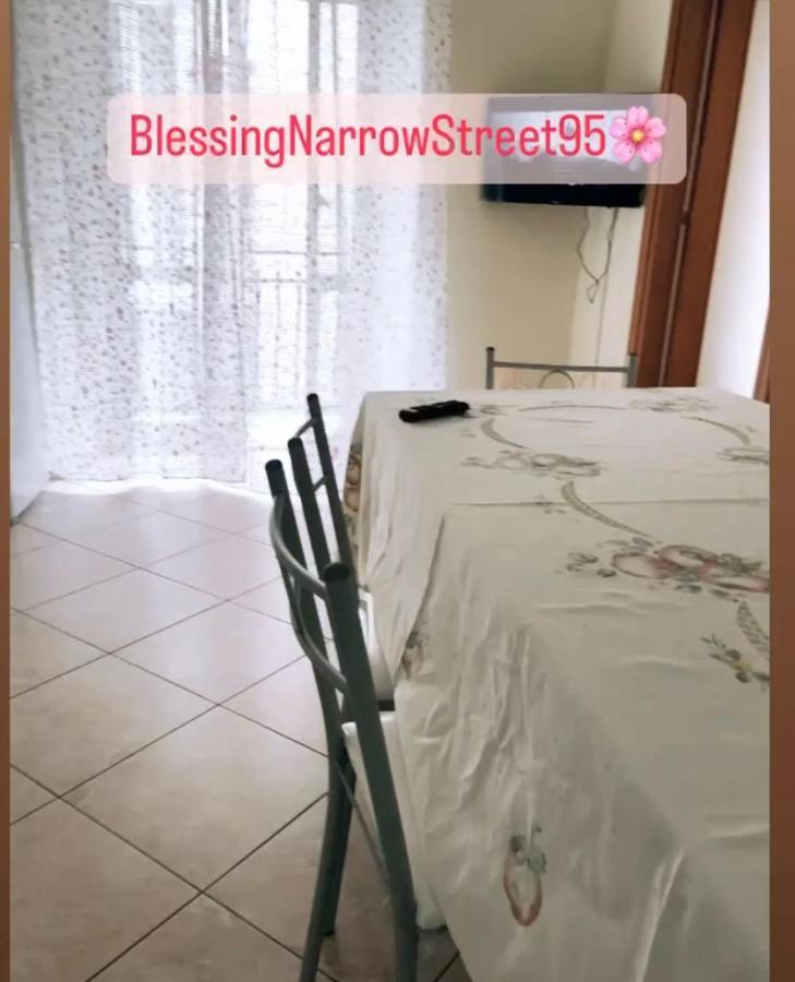 Blessingnarrowstreet95 Apartment Napoli Ngoại thất bức ảnh